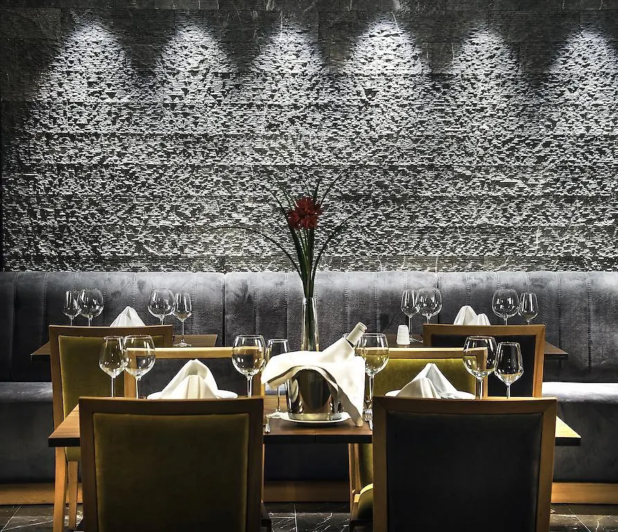 Ilayda Avantgarde Hotel Κουσάντασι