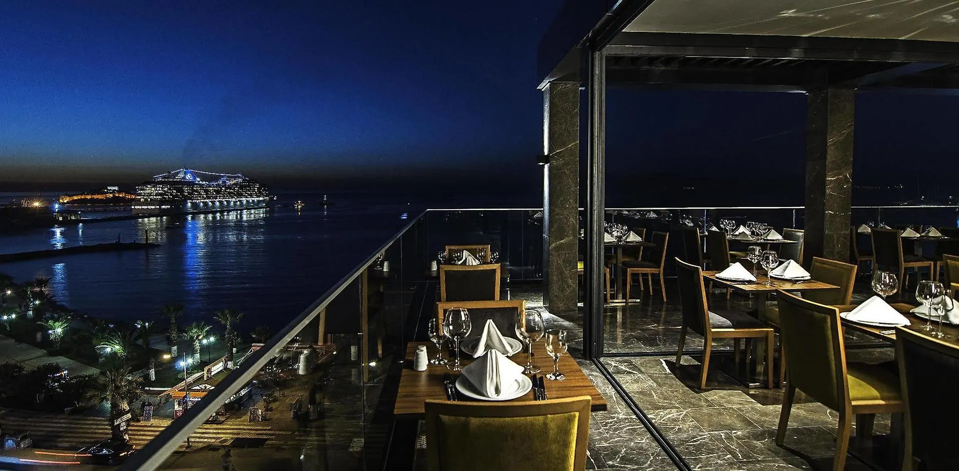 Ilayda Avantgarde Hotel Κουσάντασι